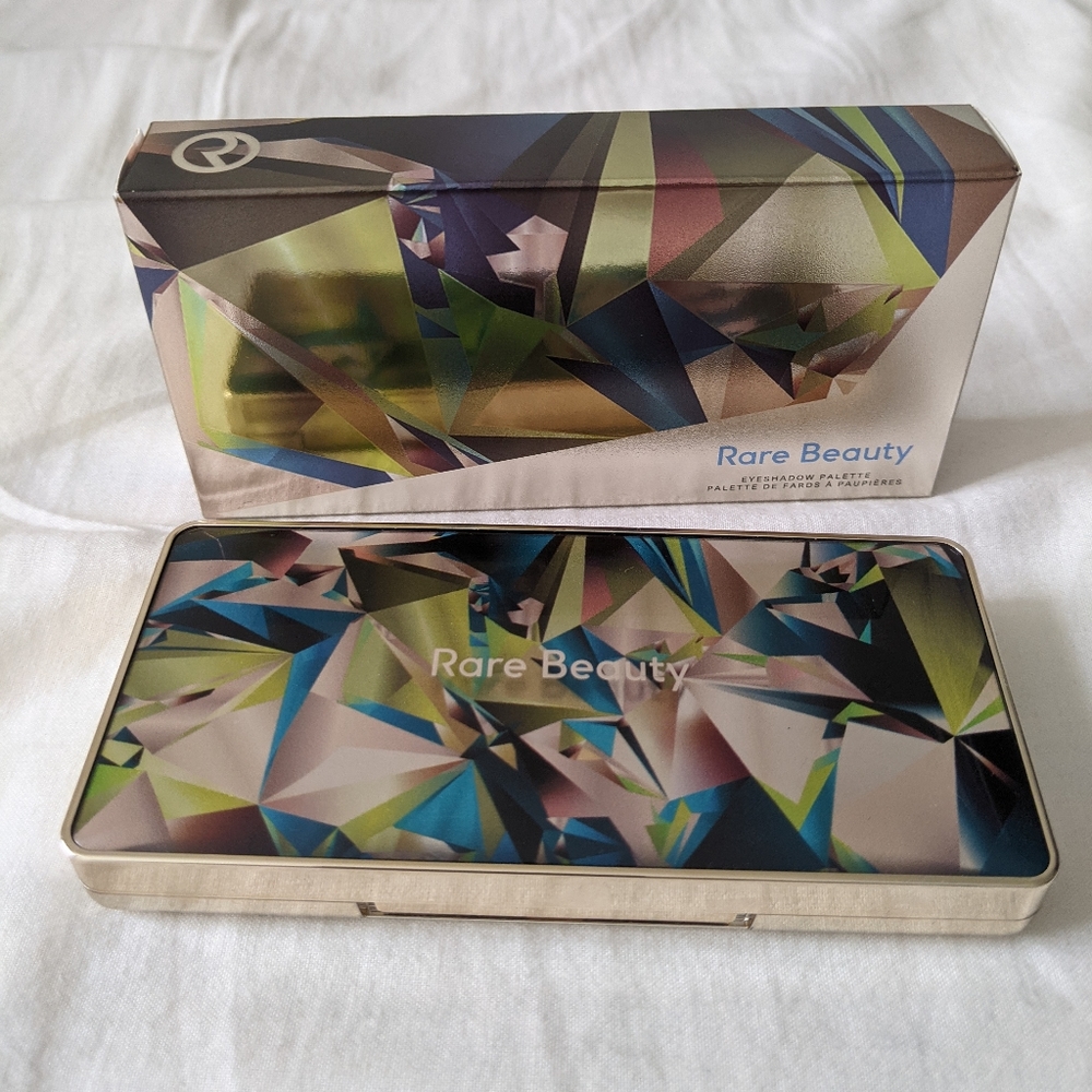 Rare beauty eyeshadow palette